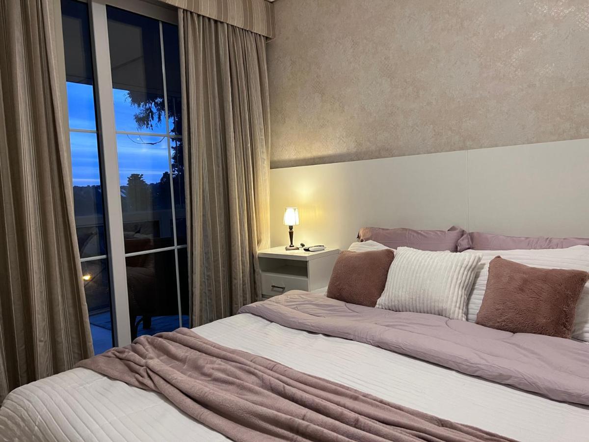 Home Gramado- 400 Metros Da Rua Coberta Екстериор снимка